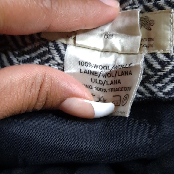 Vintage Jaeger 100% Wool midi Skirt plated… - Picture 7 of 9